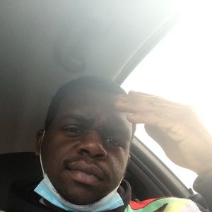 Meet your Posher, Devin